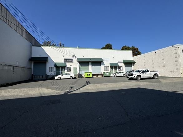 734 Tyee Rd
