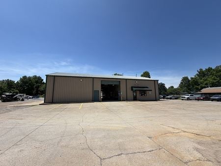 Industrial space for Sale at 1887 Sartain Dr in Horn Lake