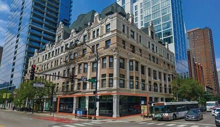 Retail space for Rent at 102 W Chicago Avenue in Chicago