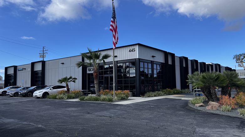 Industrial space for Rent at 445 S Douglas Street in El Segundo
