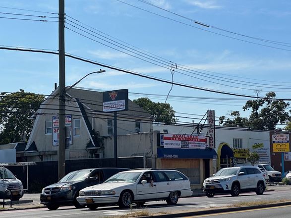 2236 Hylan Blvd