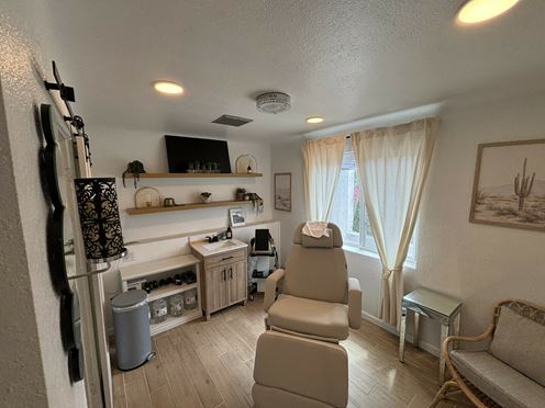 Freestanding Retail-Office