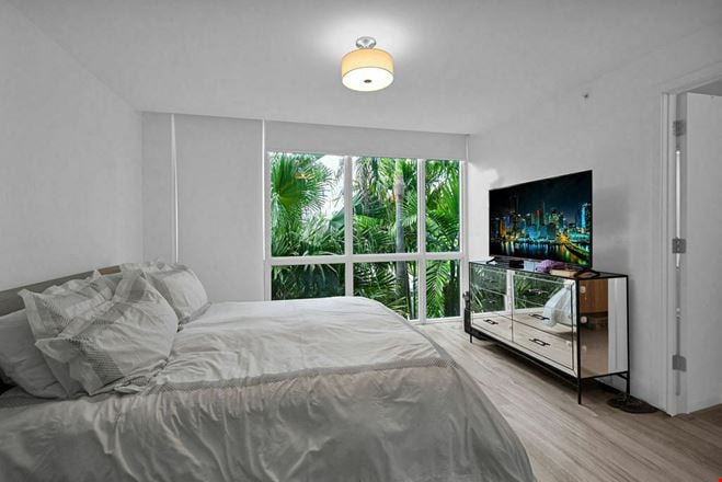 Palm Villas Townhome | Bay Harbour