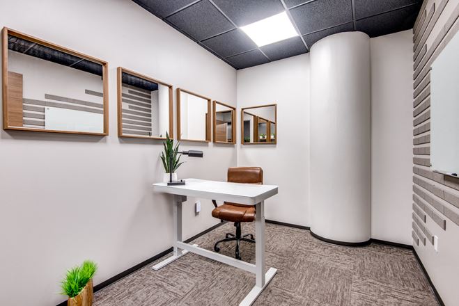 Lucid Private Offices - 511 East John West Carpenter Freeway