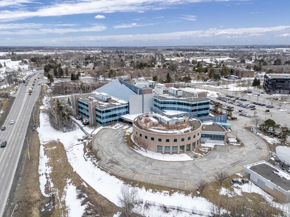 1601 Telesat Court, Ottawa, ON 