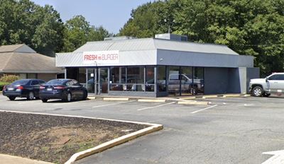 Fast Service Restaurant with Drive Thru