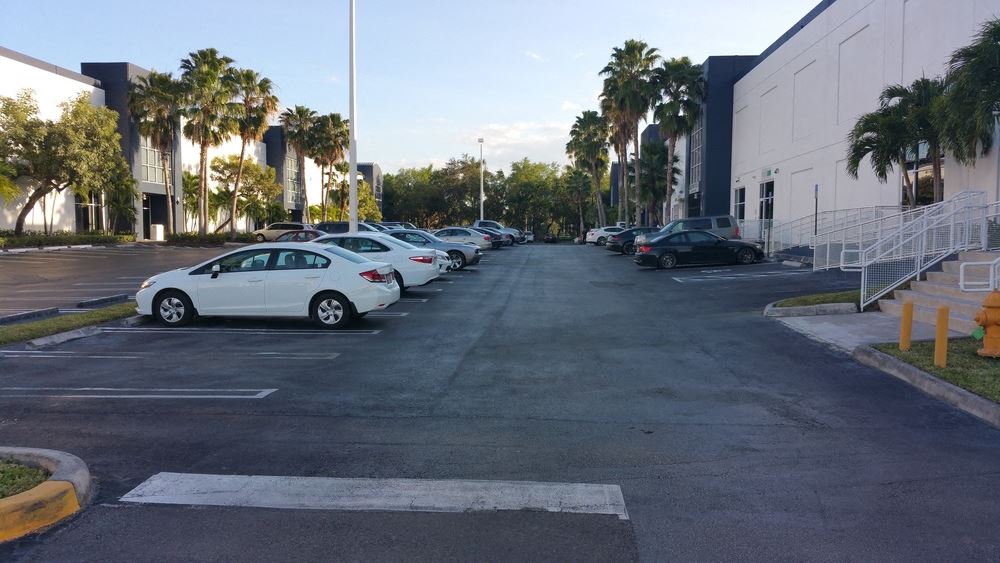Miami Airport Center Office/Warehouse for Sale 7620 NW 25th Street, Unit 1 , Miami, FL 33122