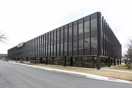 Office space for Rent at 2200/2222 Kensington Court in Oak Brook