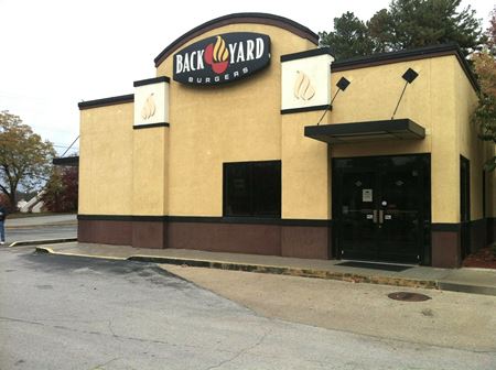 Retail space for Rent at 821 N Parkway in Jackson