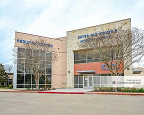 Grand Parkway Professional Building
