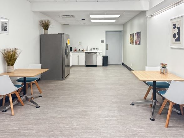 Regus - Pensacola – 545 Brent Lane