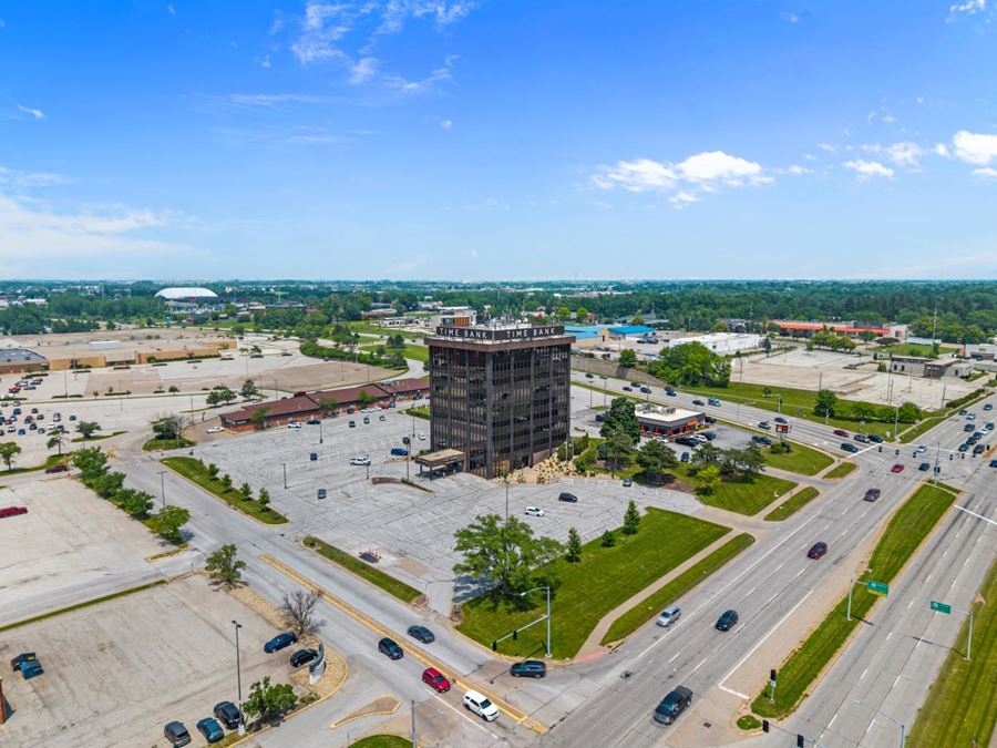 100 E Kimberly Road, Suite 300, Davenport, IA