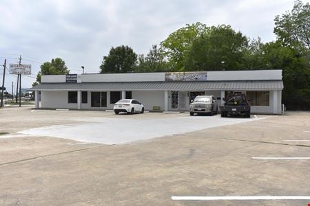 Retail space for Rent at 2803 North Alexander Drive in Baytown