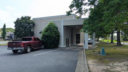 Retail space for Rent at 12211 W Markham St in Little Rock