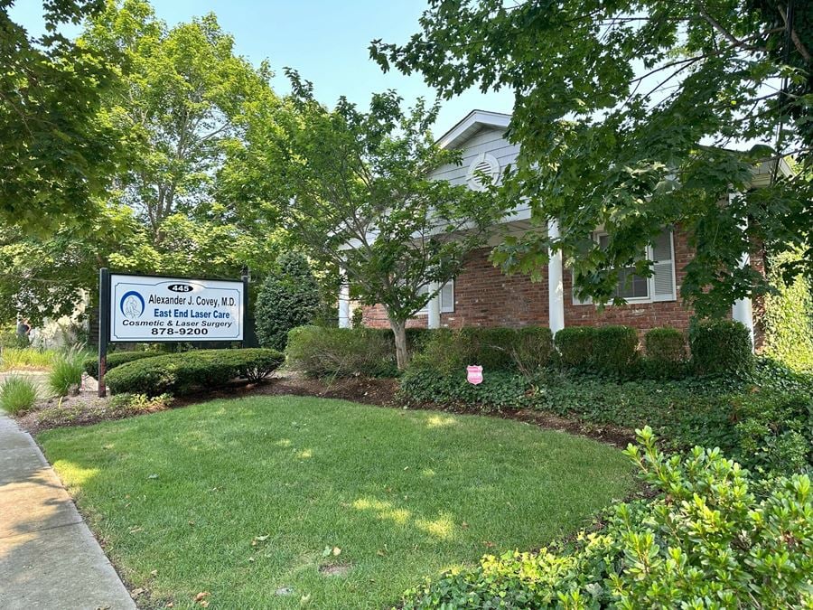 445 Main St