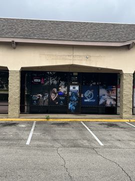 Cross Creek Shopping Center