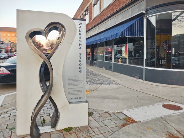 HQ - Waukesha - 259 W Broadway