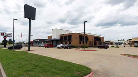 Retail space for Sale at 4320 Saint Michael Drive in Texarkana