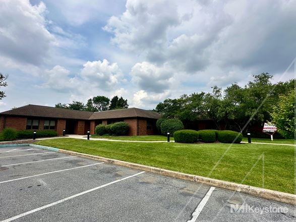 200 Berkshire Commons