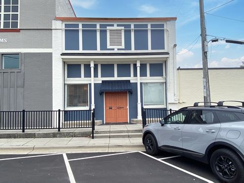 109 W Vance St