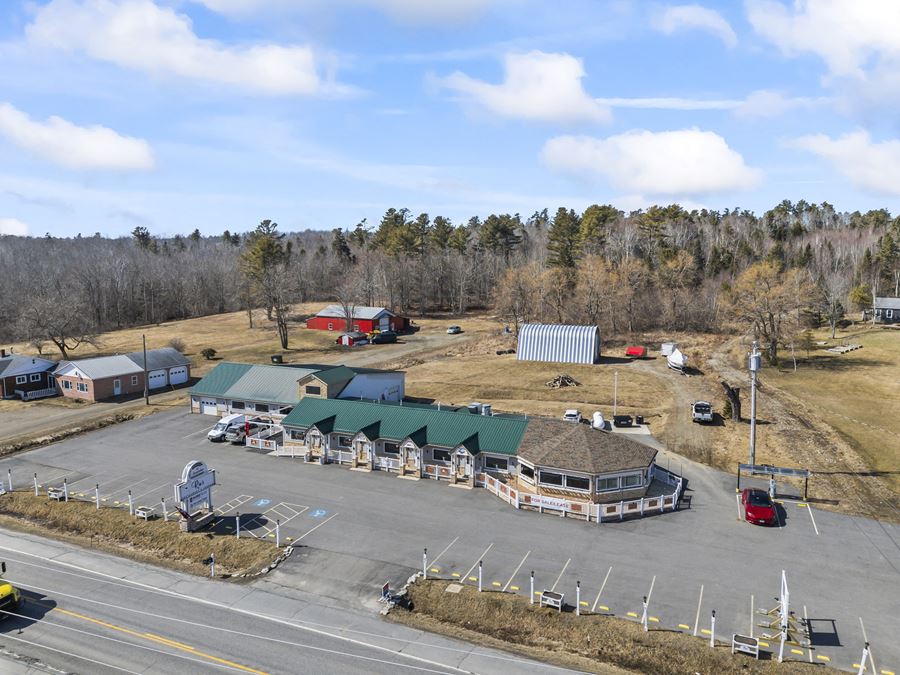 Prime Mid Coast high traffic retail, restaurant, bakery, office, warehouse EV-charging station
