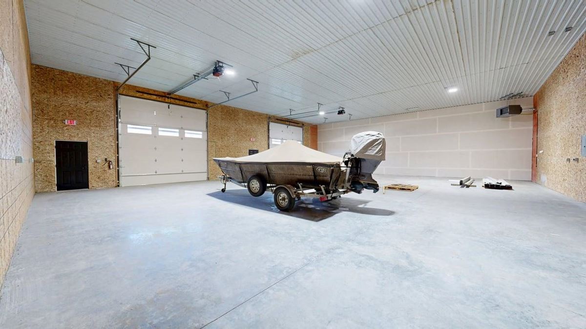 6836 Cowgirl Way
