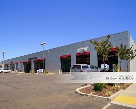 Retail space for Rent at 700 Automall Drive in Roseville
