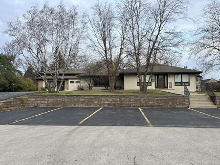 Photo of commercial space at 682 West Boughton Road in Bolingbrook