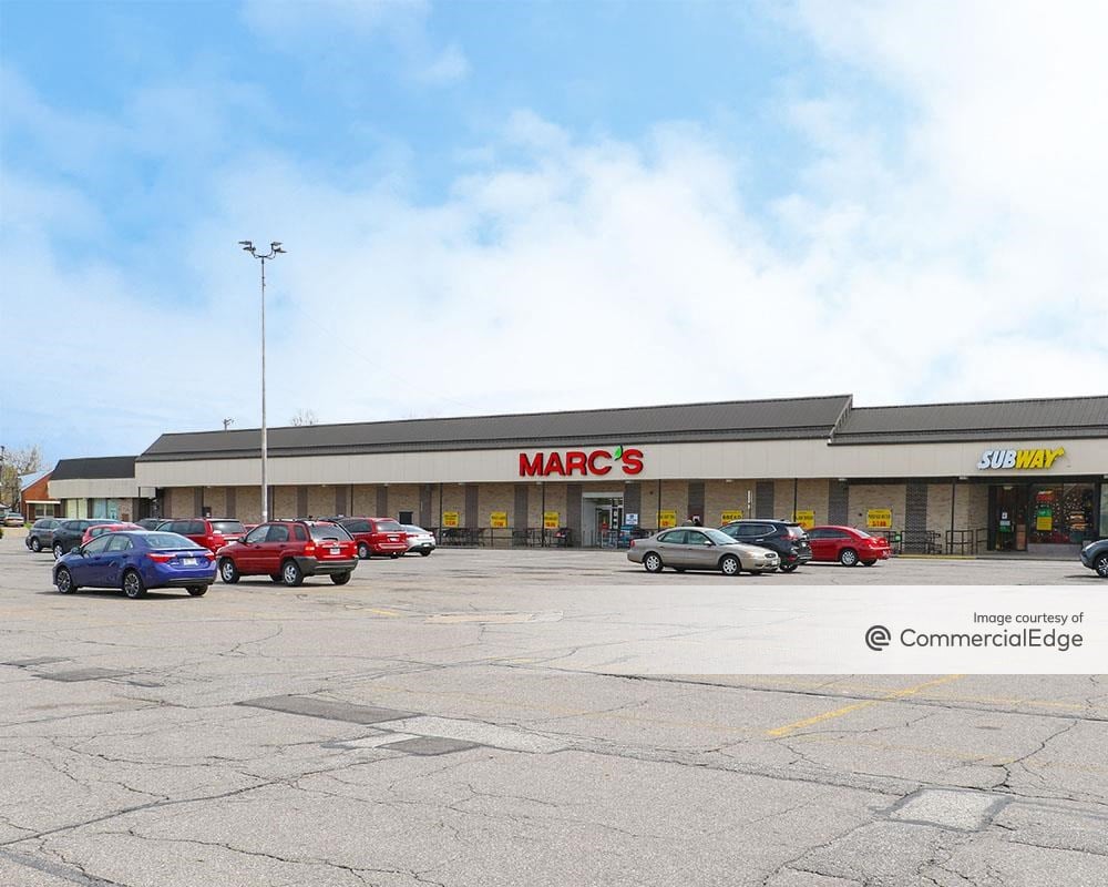 13693 Lorain Avenue - 13693 Lorain Avenue | Retail Building