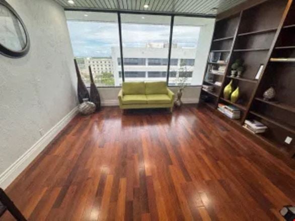 2692 SF Suite 600 Professional and Medical Office Space