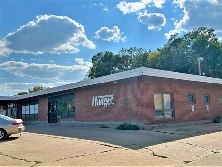Commercial space for Rent at 2421 Pierce Street in Sioux City