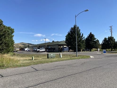 10 Evergreen-Warehouse Space