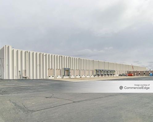 Airport Industrial Center