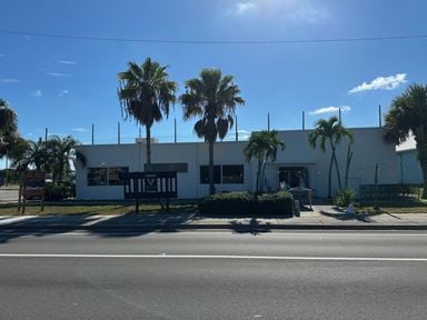 1102 S US Hwy 1
