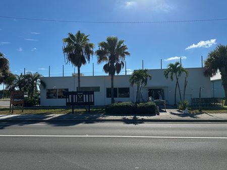 Retail space for Rent at 1102 S Us Highway 1 in Fort Pierce