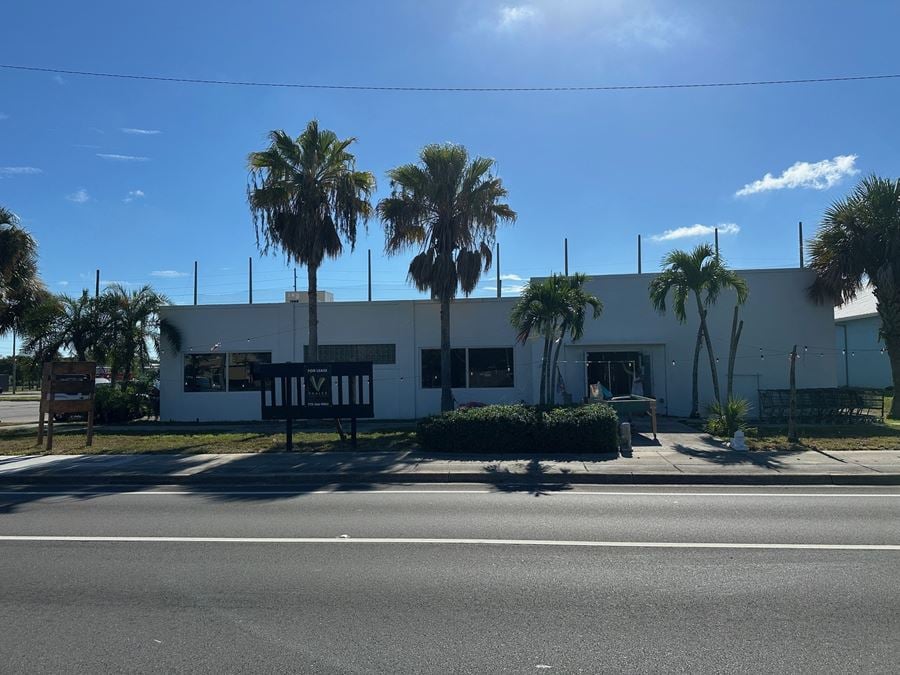 1102 S US Hwy 1