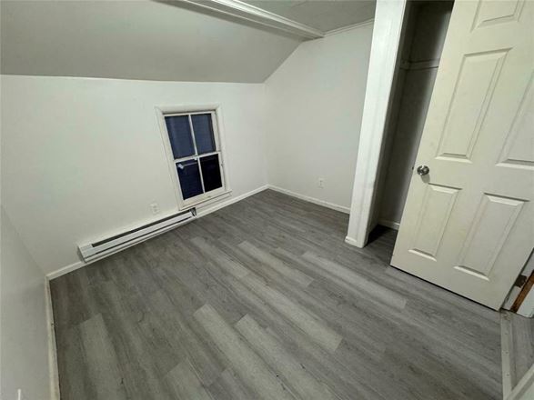 25 Virgil St