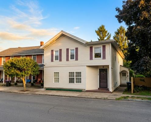 1990 Ridge Rd