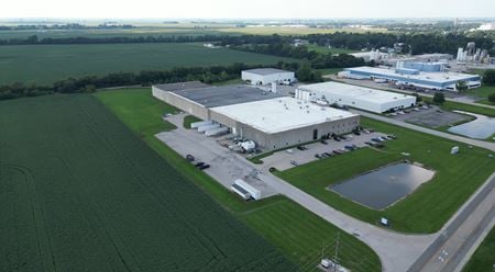 Industrial space for Sale at 2015 S Main St in Paris