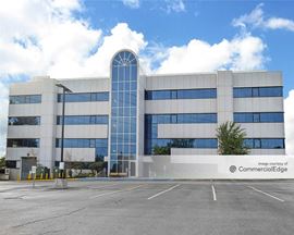 Crossroads North Corporate Park - 1393 Veterans Memorial Hwy