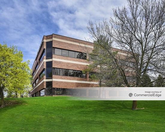 Woodbury Office Plaza
