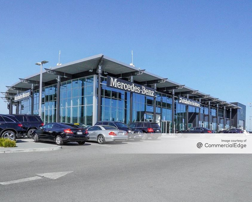 700 Island Pkwy