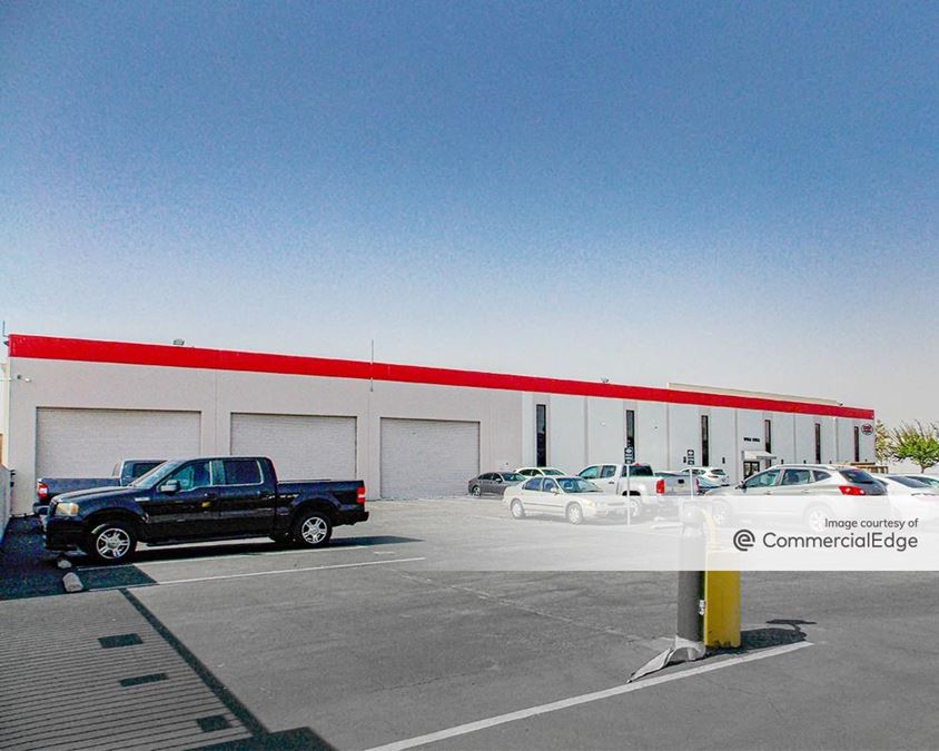 3600 West Segerstrom Avenue, Santa Ana Industrial Space For Lease