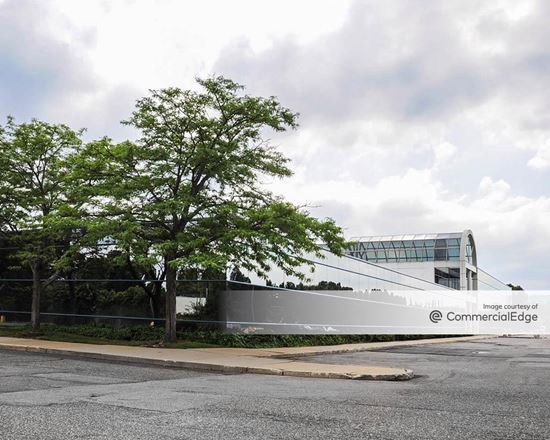 Melville Corporate Plaza
