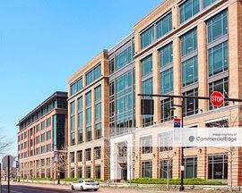 240-290 West Nationwide Blvd