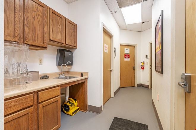 Flex Commercial Building For Sale