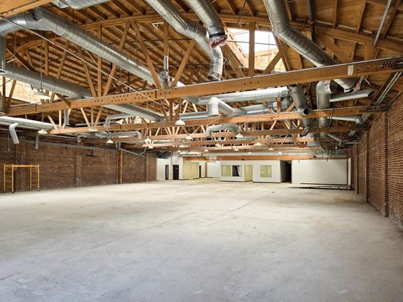Lindblade Media Center
