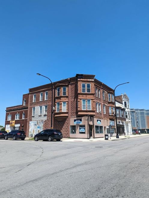 11.9% Cap | 11-Unit Mixed-Use Opportunity in Downtown Harvey