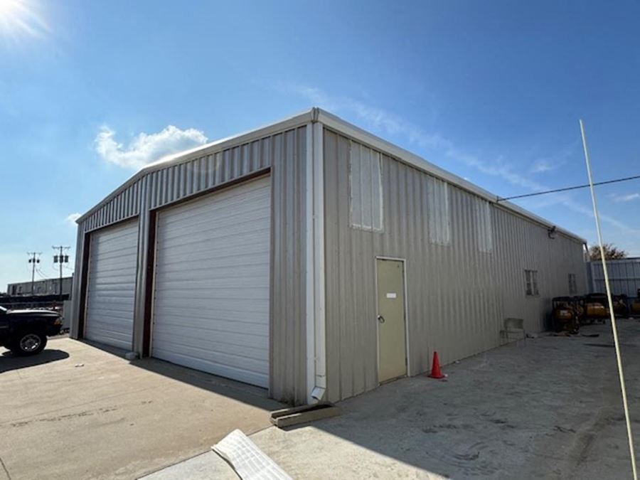 360 N Lakeside Dr