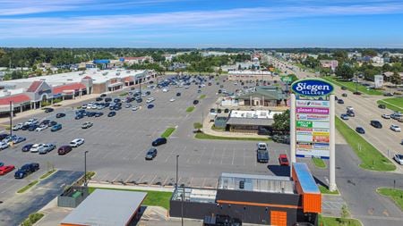 Retail space for Rent at 6900 - 7044 Siegen Ln in Baton Rouge